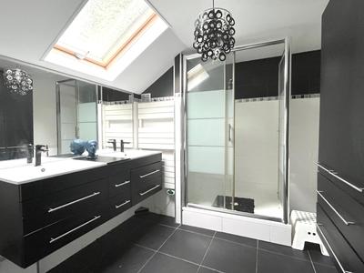 Maison - 102 m² - 5 pièces