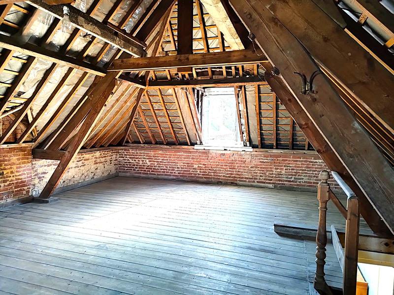 Maison - 94 m² - 6 pièces