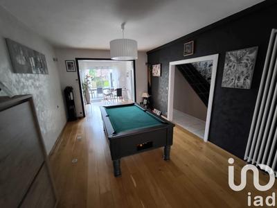 Maison - 215 m² - 8 pièces