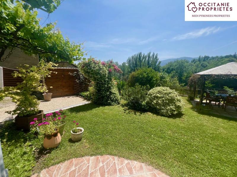 Propriété - 153 m² - 7 pièces