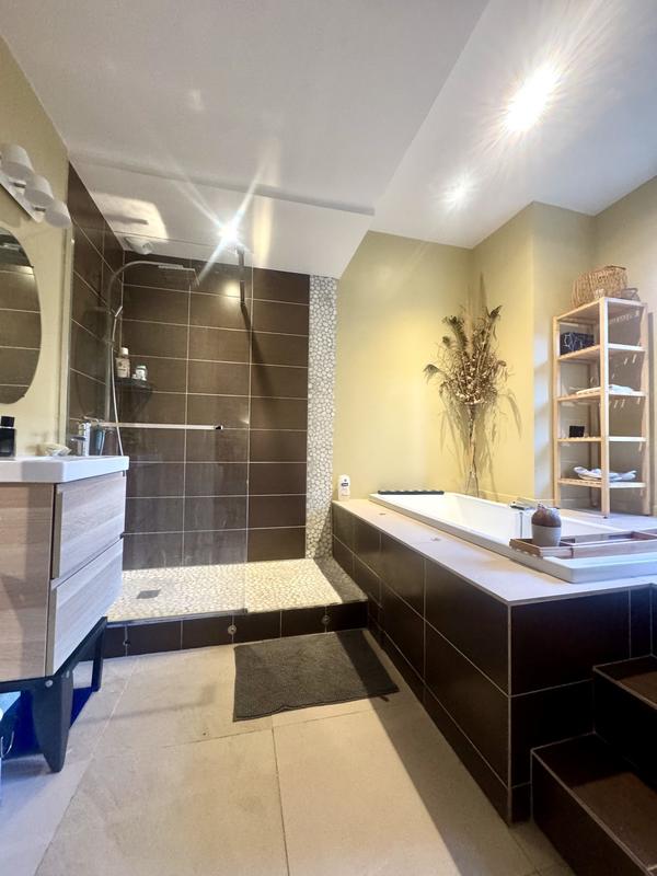 Appartement - 78 m² - 3 pièces