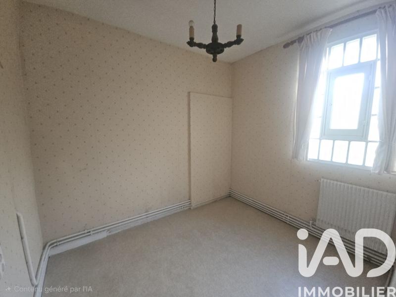 Maison - 246 m² - 9 pièces