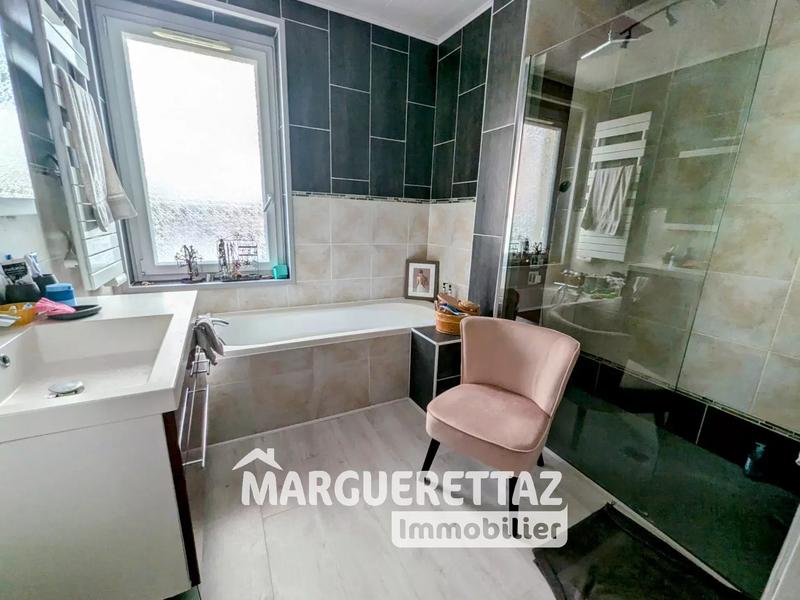 Maison - 422 m² - 7 pièces