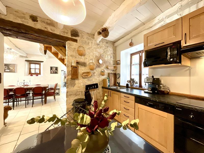 Maison - 140 m² - 9 pièces