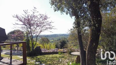 Maison - 219 m² - 5 pièces