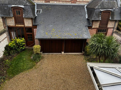 Propriété - 160 m² - 7 pièces