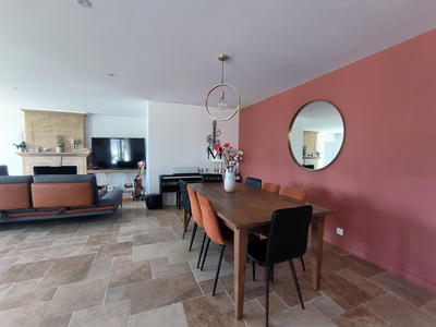 Maison - 200 m² - 8 pièces