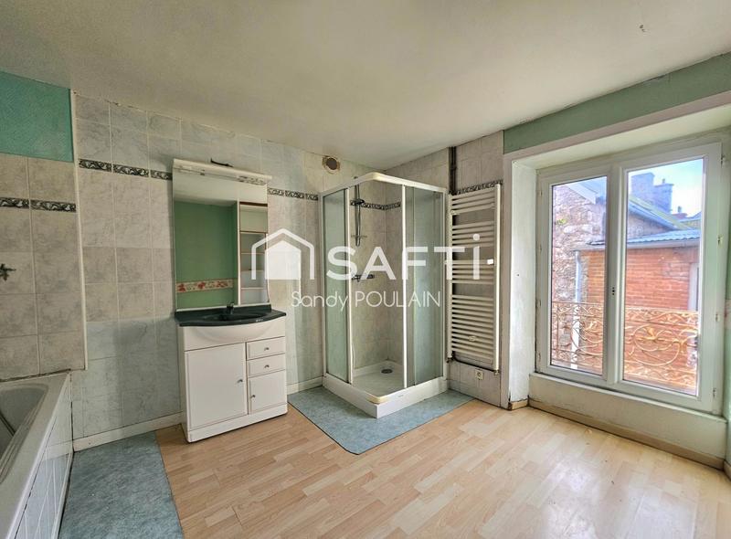 Appartement - 140 m² - 5 pièces