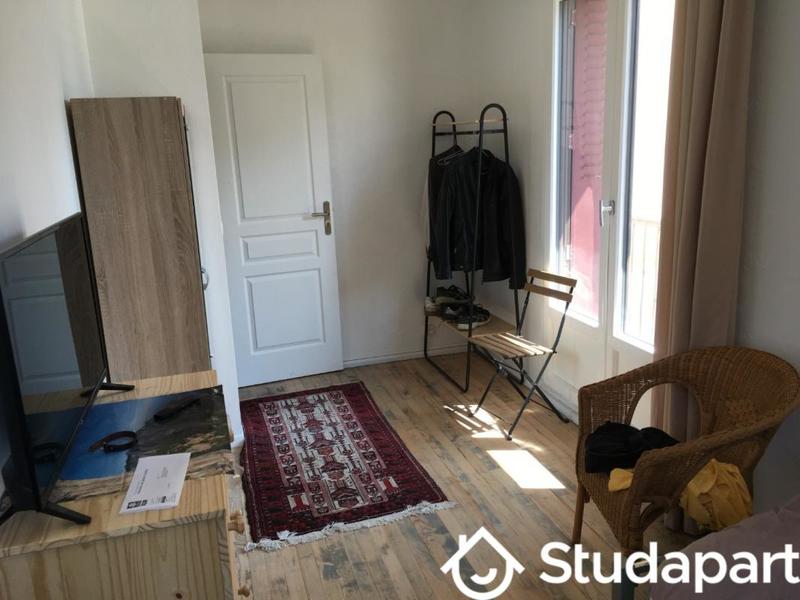 Chambre - 12 m² - 1 pièce