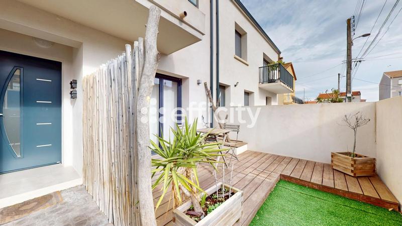 Maison - 186 m² - 8 pièces