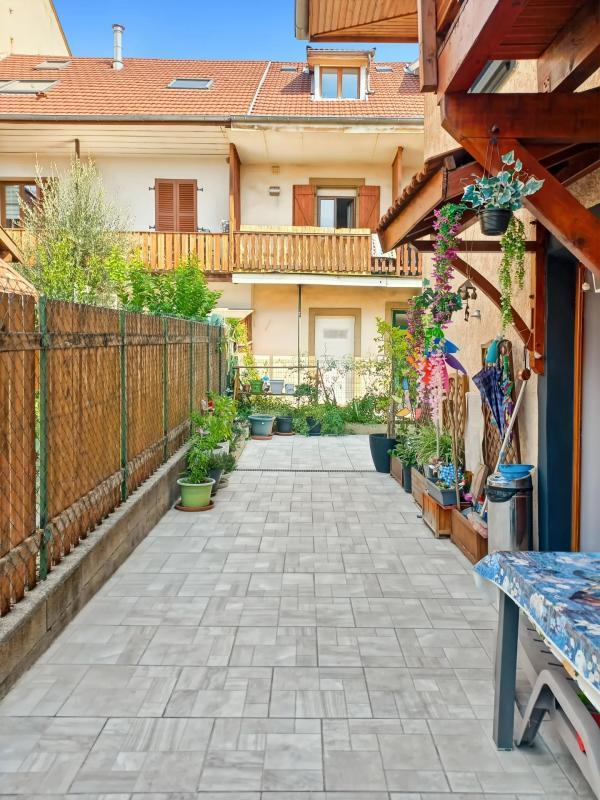 Maison - 104 m² - 4 pièces