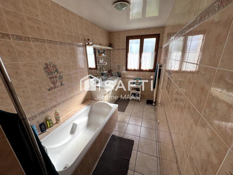 Maison - 150 m² - 7 pièces