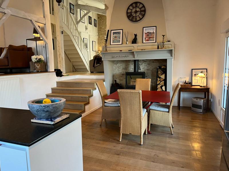 Maison - 224 m² - 6 pièces