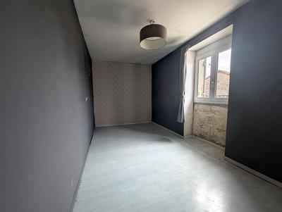 Maison - 70 m² - 5 pièces