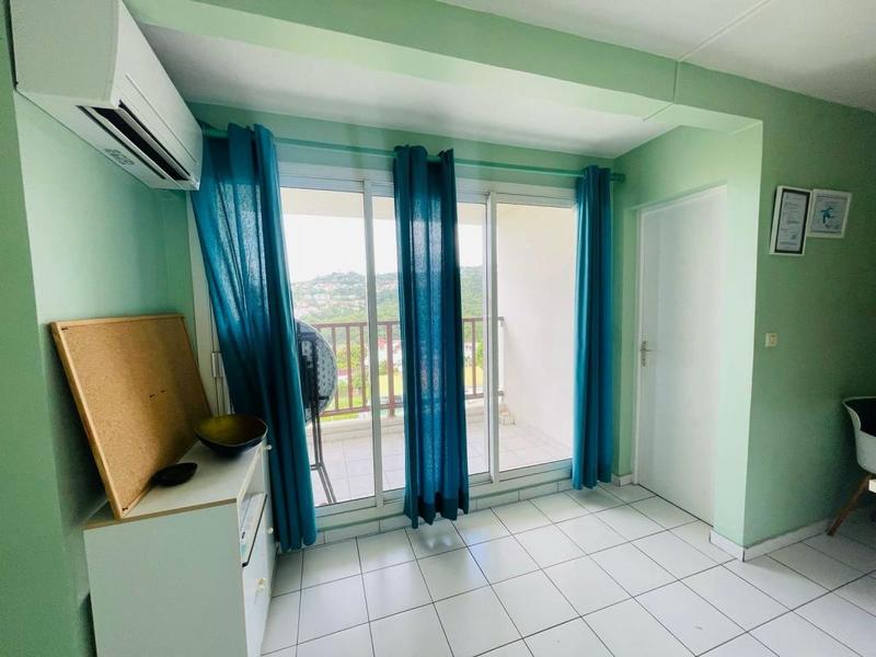 Studio - 28 m² - 2 pièces