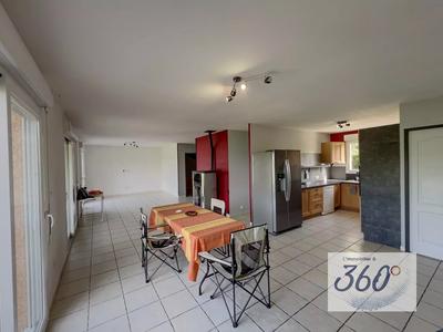 Maison - 159 m² - 7 pièces