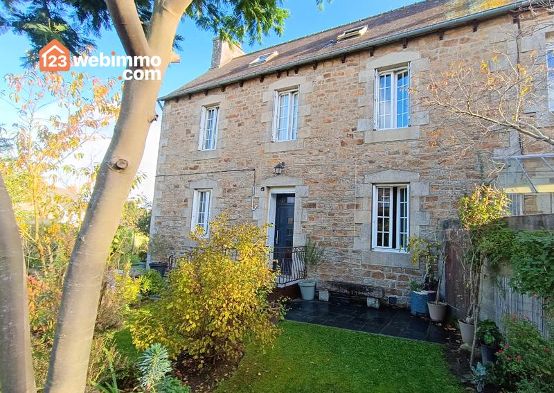 Maison - 115 m² - 8 pièces