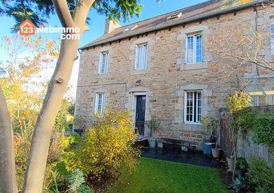 Maison - 115 m² - 8 pièces