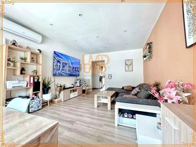 Appartement - 90 m² - 4 pièces