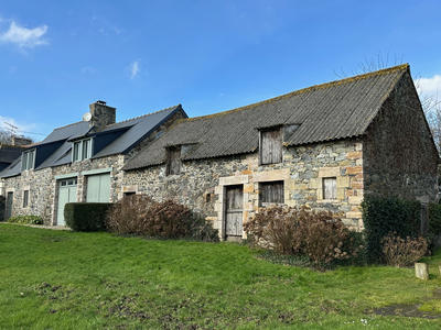 Maison - 80 m² - 5 pièces