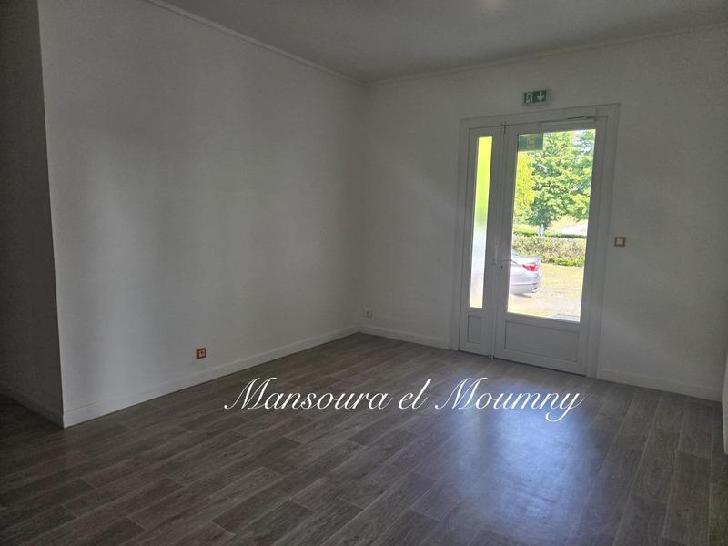 Propriété - 360 m² - 20 pièces