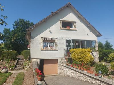 Maison - 94 m² - 6 pièces