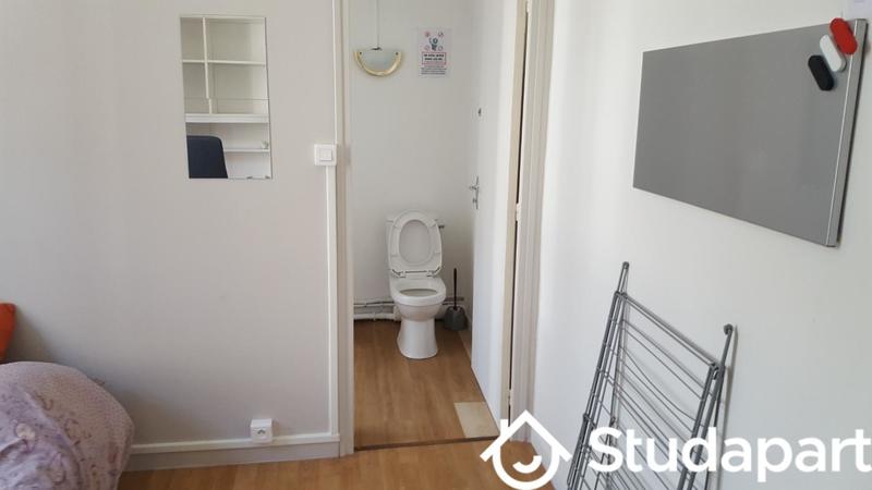 Chambre - 9 m² - 1 pièce