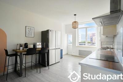 Chambre - 12 m² - 1 pièce