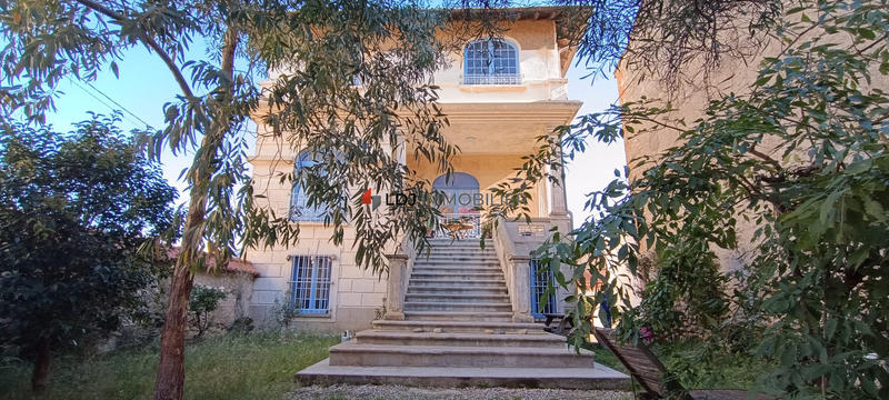 Maison ancienne - 510 m² - 13 pièces