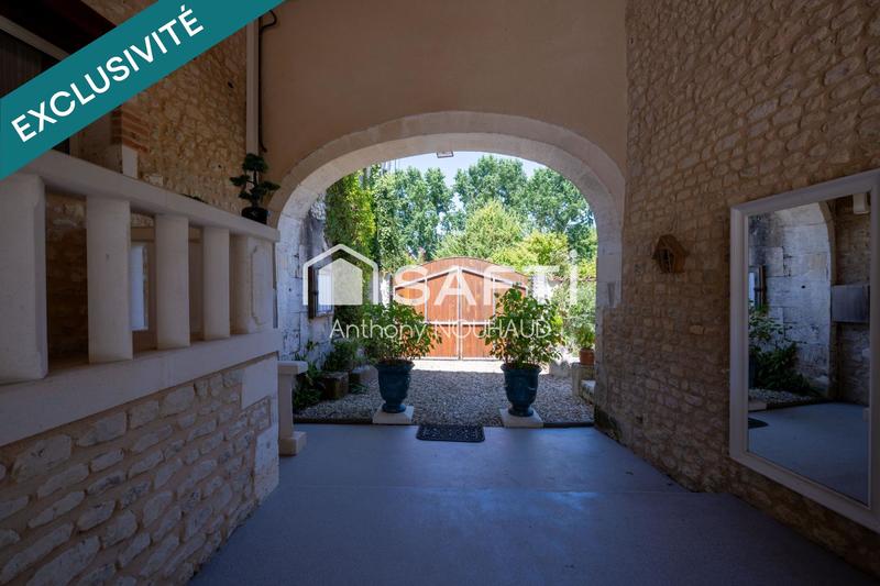 Maison - 228 m² - 6 pièces