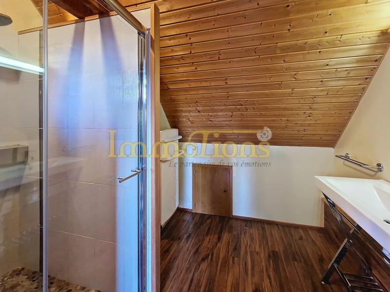 Maison - 136 m² - 6 pièces