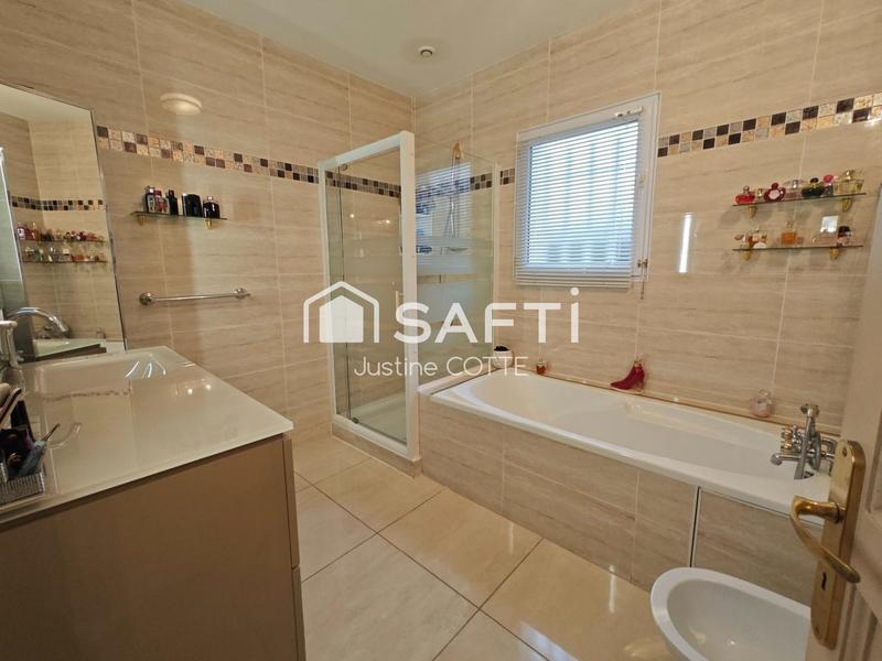 Villa - 176 m² - 5 pièces