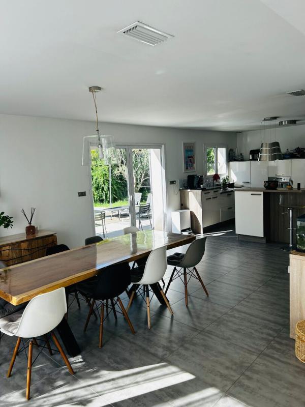 Maison - 120 m² - 5 pièces