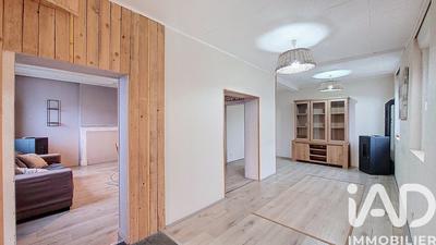 Maison - 91 m² - 5 pièces