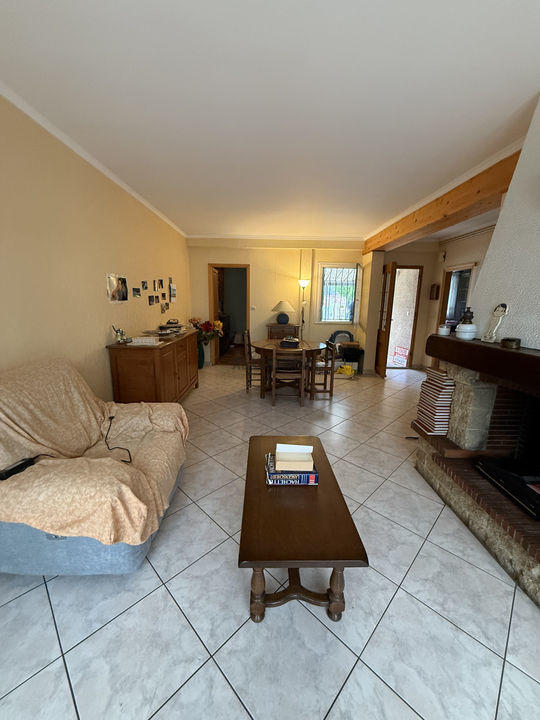 Maison - 111 m² - 7 pièces