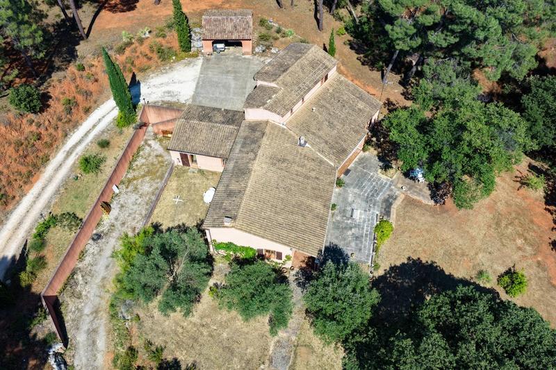 Maison - 232 m² - 6 pièces