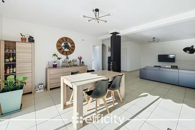 Maison - 134 m² - 5 pièces