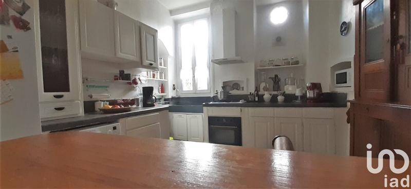 Maison - 205 m² - 9 pièces