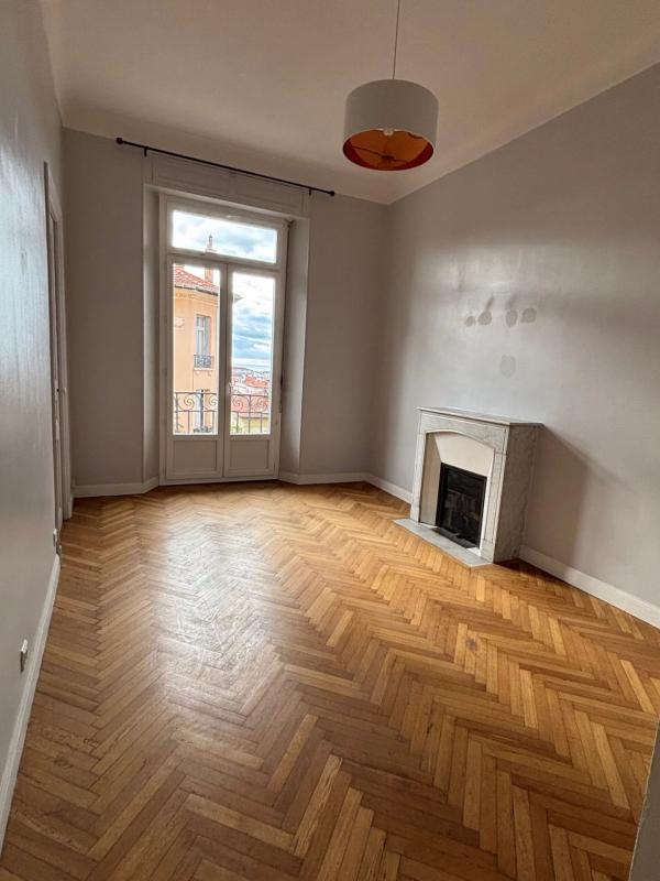 Appartement - 88 m² - 4 pièces