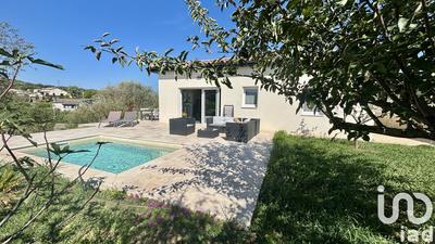 Maison - 94 m² - 4 pièces