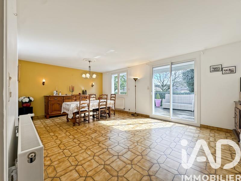 Maison - 98 m² - 6 pièces