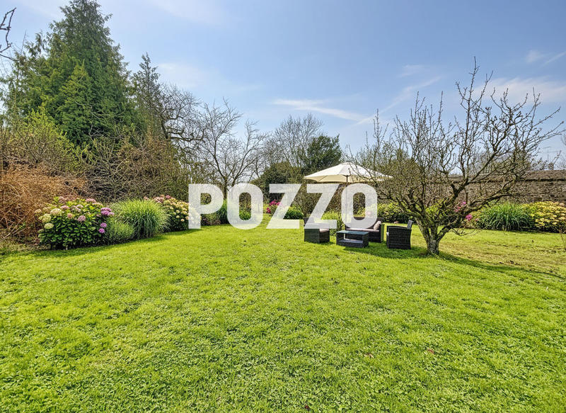 Maison - 171 m² - 8 pièces