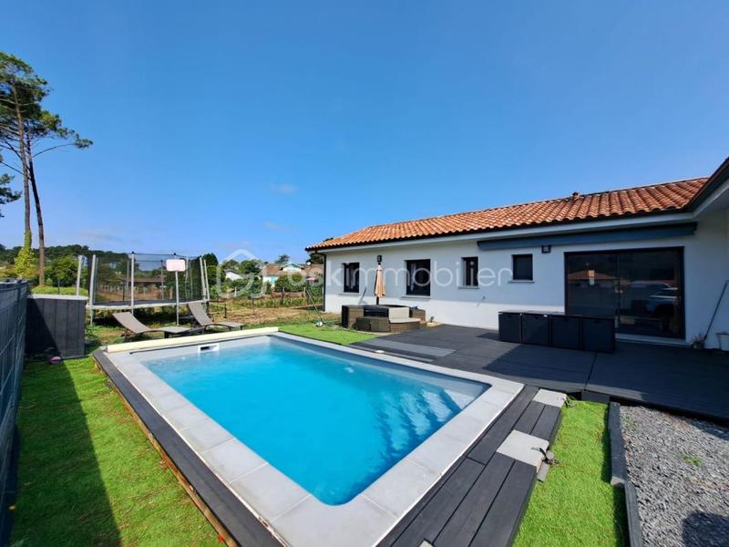 Maison - 133 m² - 6 pièces