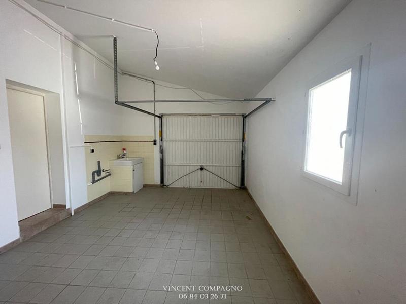 Maison - 220 m² - 6 pièces