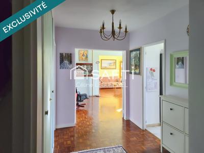 Appartement - 104 m² - 5 pièces