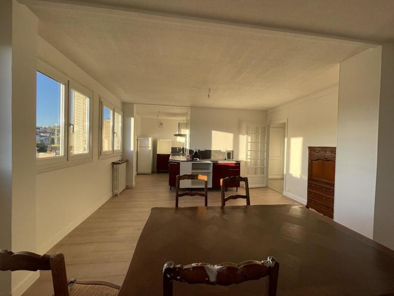 Appartement - 65 m² - 4 pièces