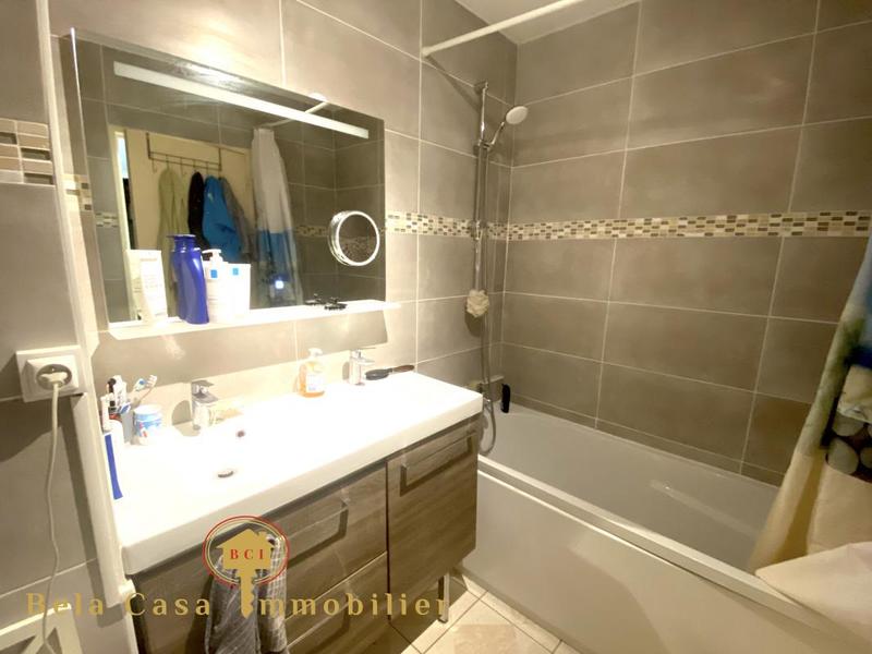 Appartement - 95 m² - 5 pièces