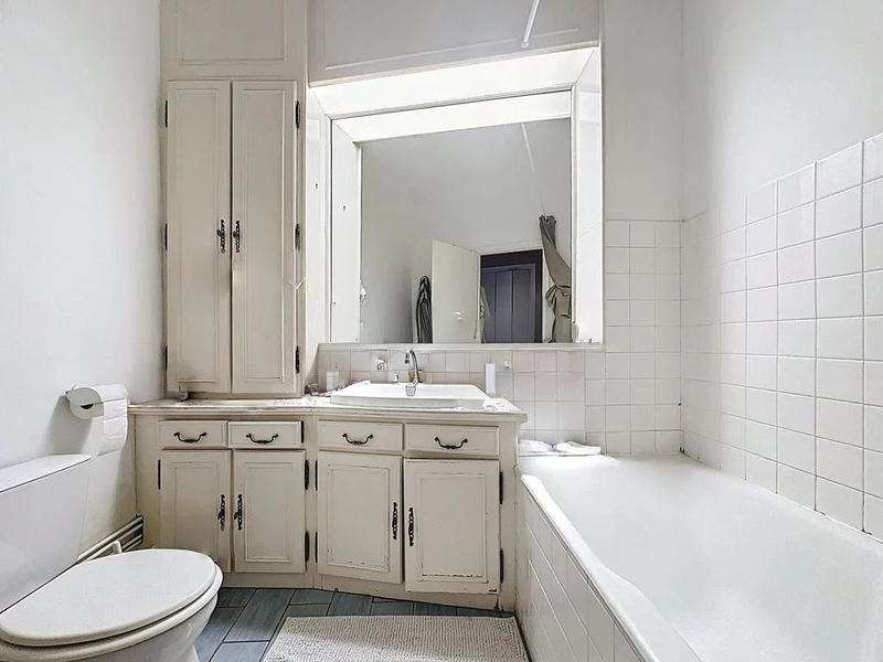 Appartement - 102 m² - 5 pièces