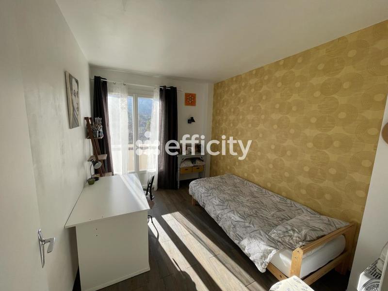 Appartement - 157 m² - 7 pièces