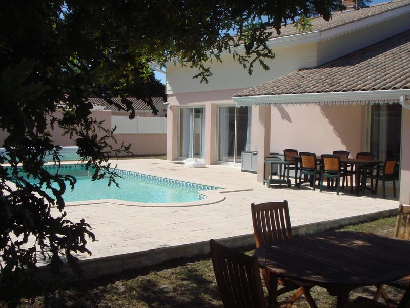 Maison - 257 m² - 6 pièces